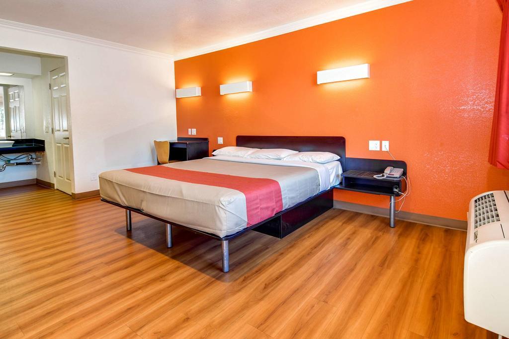 Motel 6 Garden Grove Exterior foto